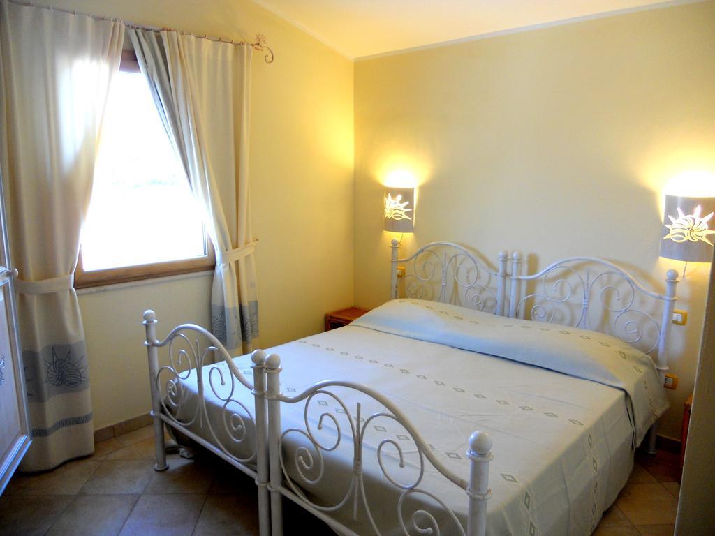 La Cerbiatta Residence Loiri Porto San Paolo Екстериор снимка
