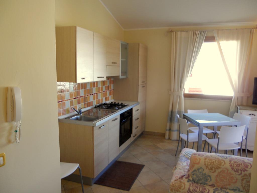 La Cerbiatta Residence Loiri Porto San Paolo Екстериор снимка